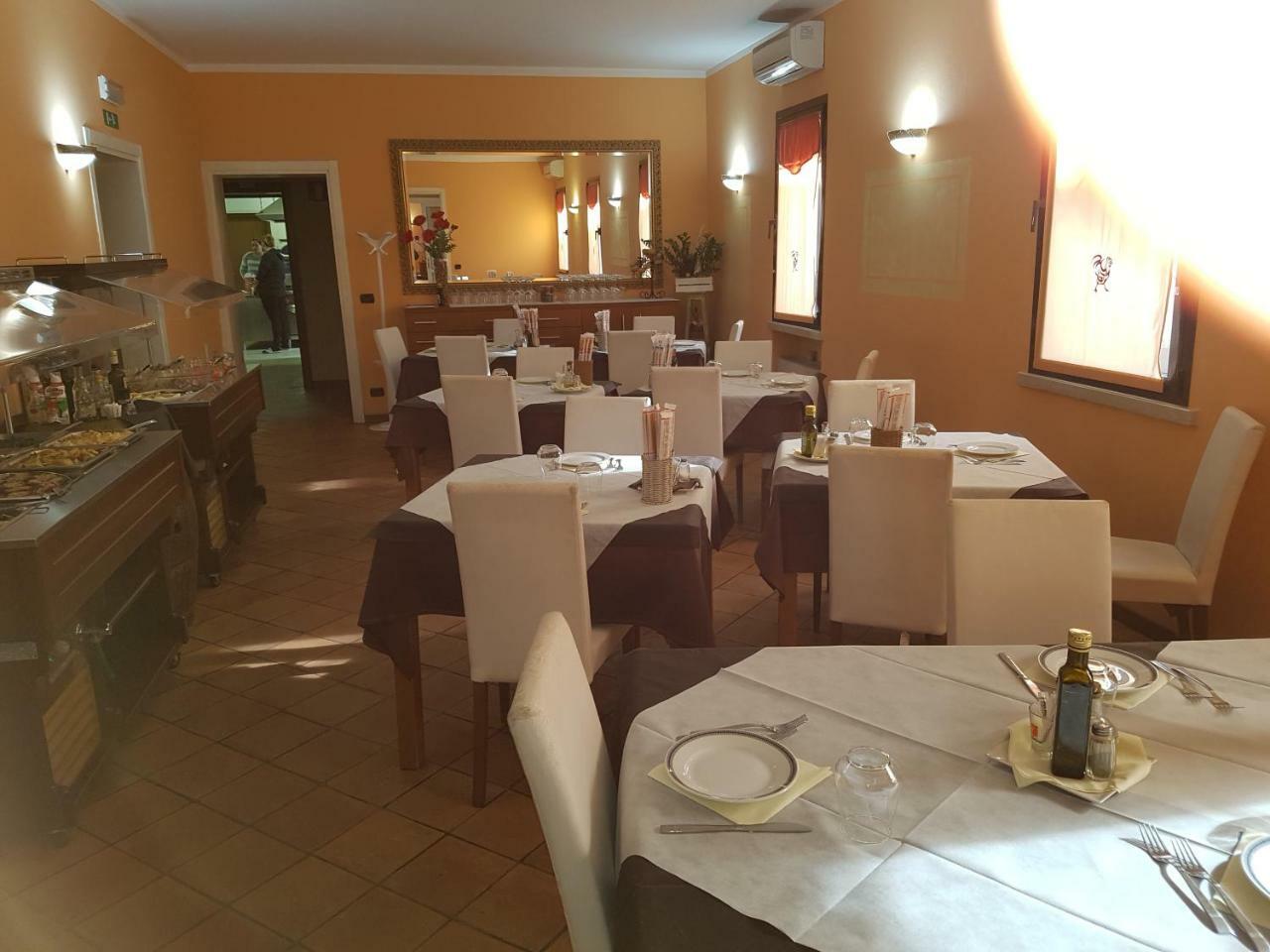 Albergo Ristorante Al Gallo Sanguinetto Exteriör bild